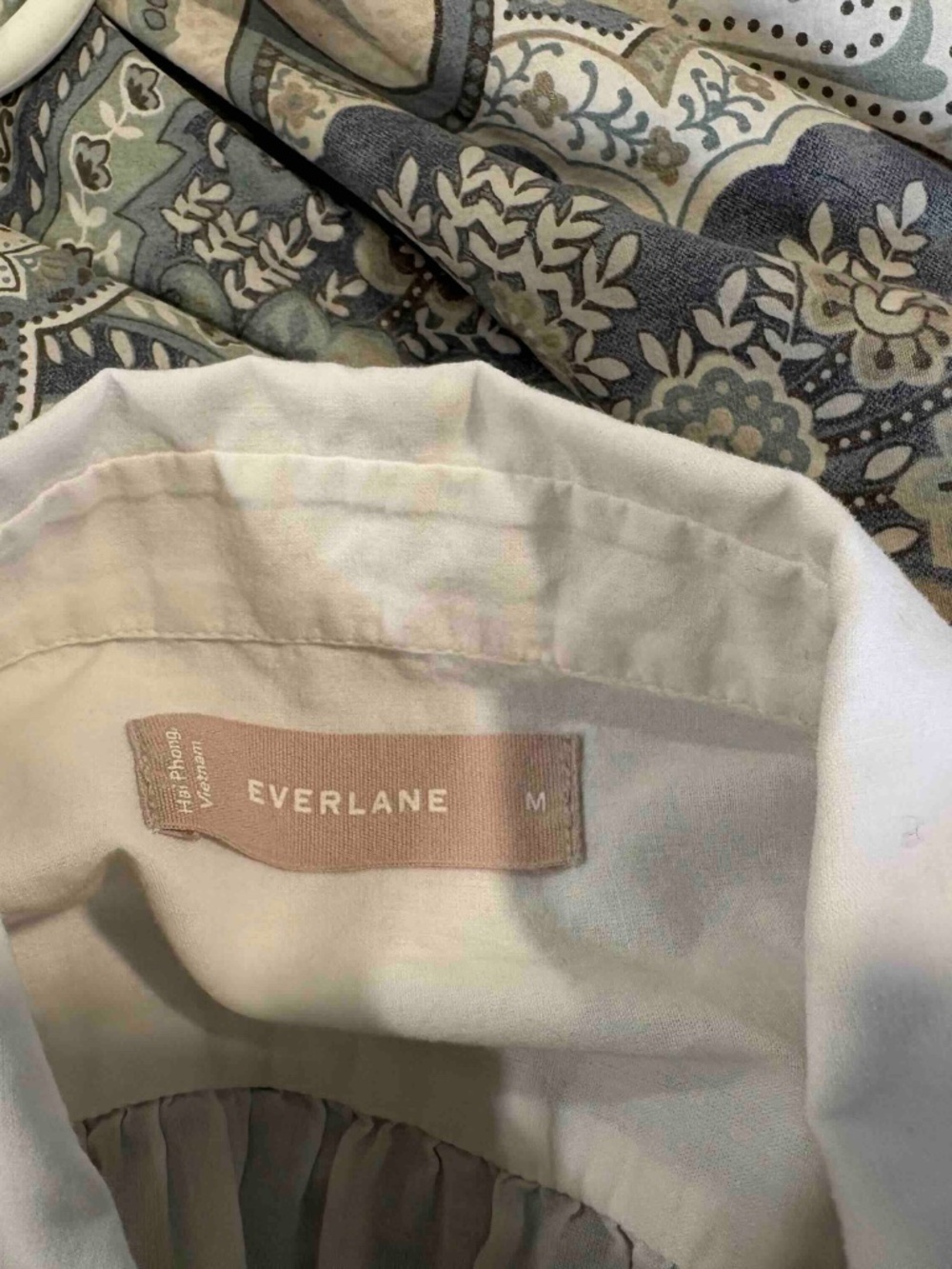 Everlane Top (M) - Picture 3 of 5
